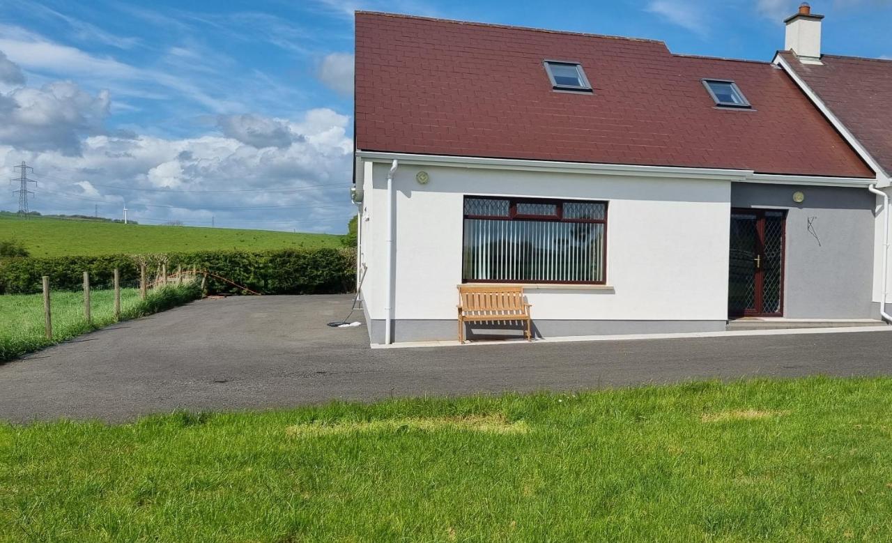 Grace'S Place With Hot Tub & Games Room Carrickfergus Exterior foto