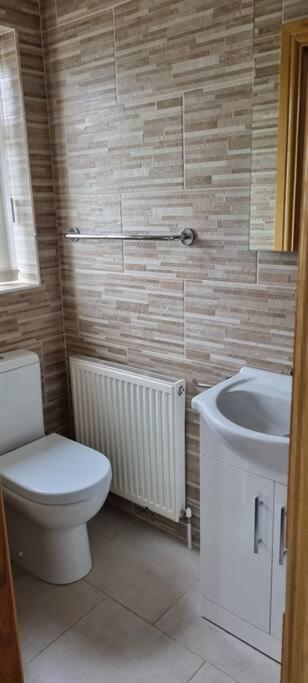 Grace'S Place With Hot Tub & Games Room Carrickfergus Exterior foto